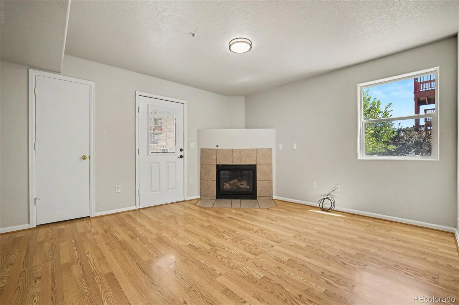 960 S Dawson Way #1 Aurora CO 80012 | MLS #REC4974703 08262026123216 1600 2