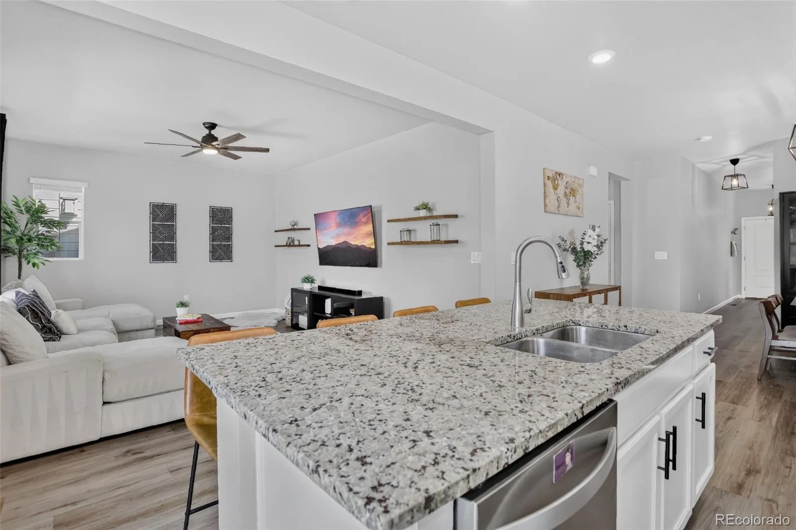 1835 Villageview Lane Castle Rock CO 80104 | MLS #REC4976398 08302026210339 1600 19