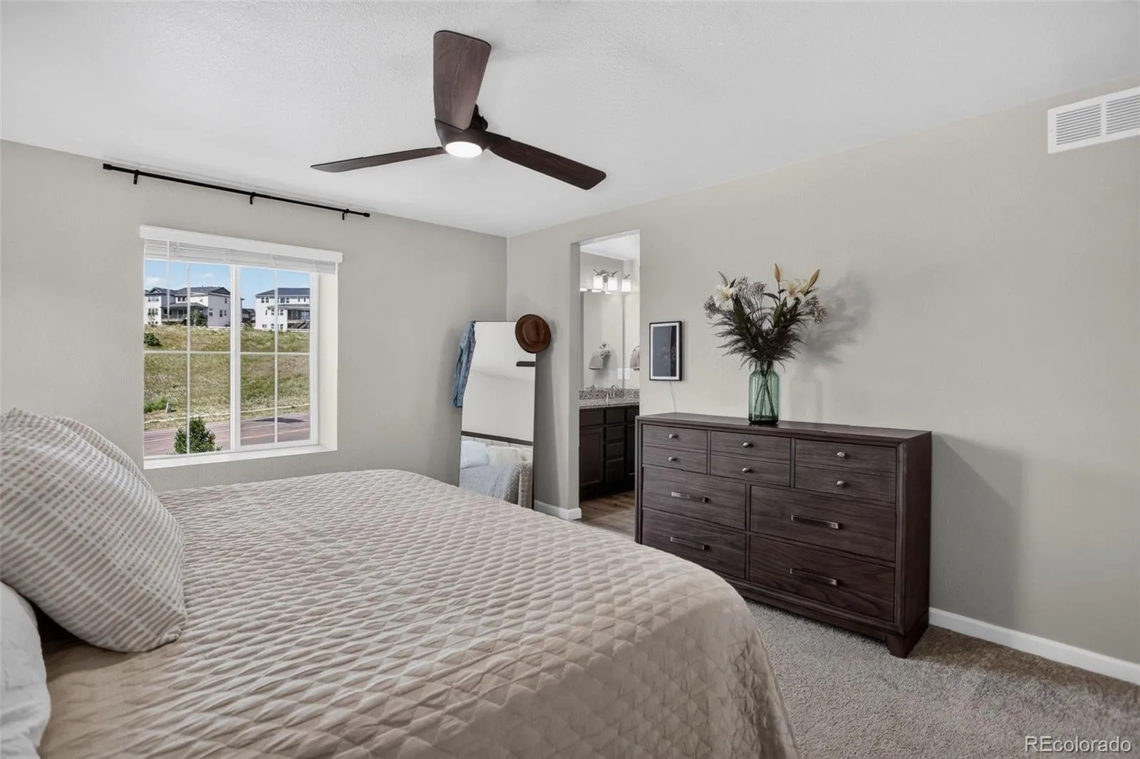 1835 Villageview Lane Castle Rock CO 80104 | MLS #REC4976398 08302026210339 1600 31