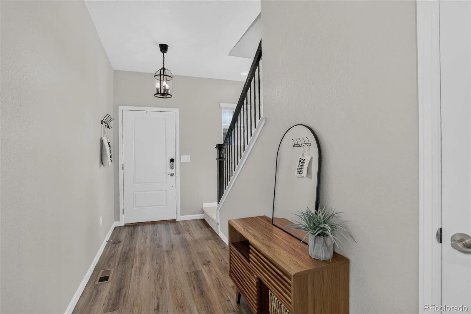 1835 Villageview Lane Castle Rock CO 80104 | MLS #REC4976398 08302026210339 1600 7