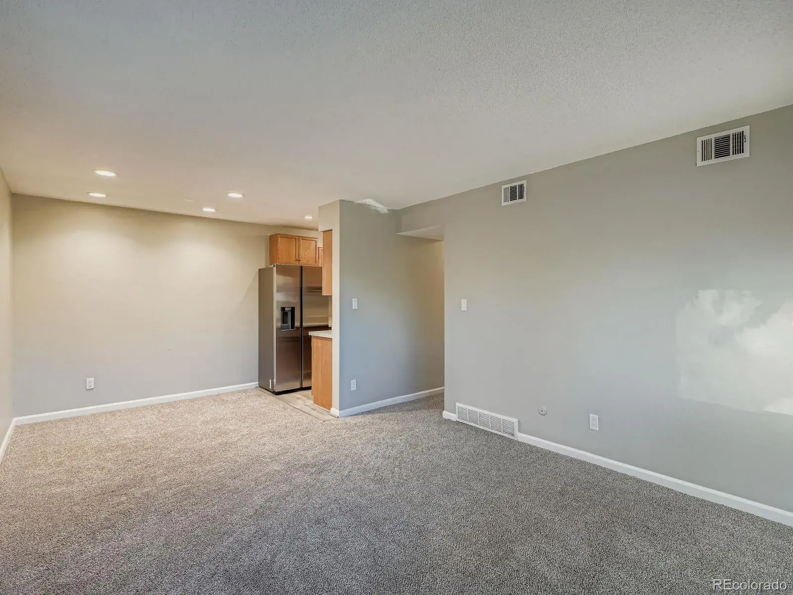 140 E Highline Circle #105 Centennial CO 80122 MLS #REC4977809 02232026220828 1600 7