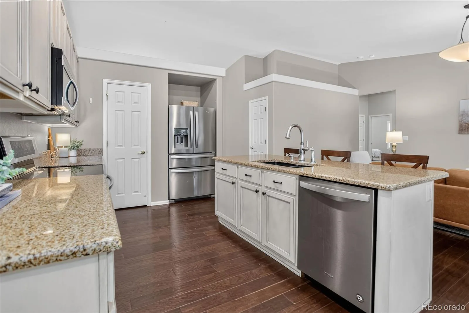 9274 Fox Fire Lane Littleton CO 80129 MLS #REC4978232 06162026220036 1600 9