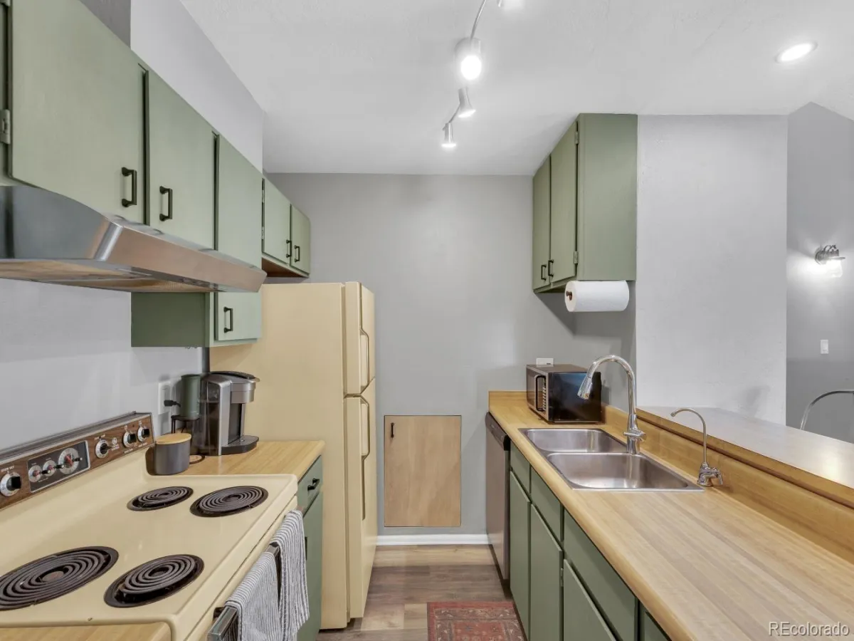 6565 E Arizona Avenue #8 Denver CO 80224 MLS #REC4979013 04012026072038 1200 12