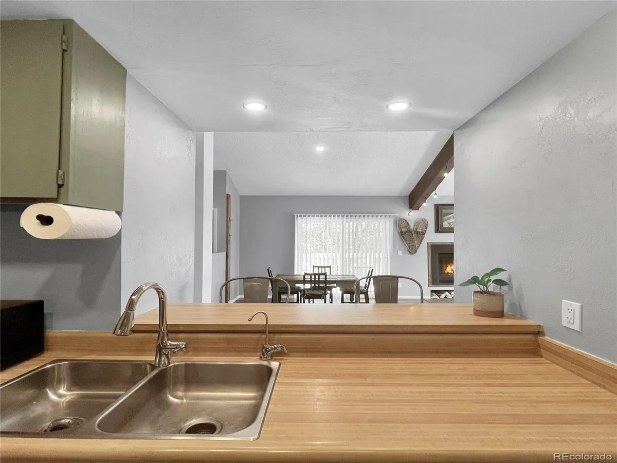 6565 E Arizona Avenue #8 Denver CO 80224 MLS #REC4979013 04012026072038 1200 9