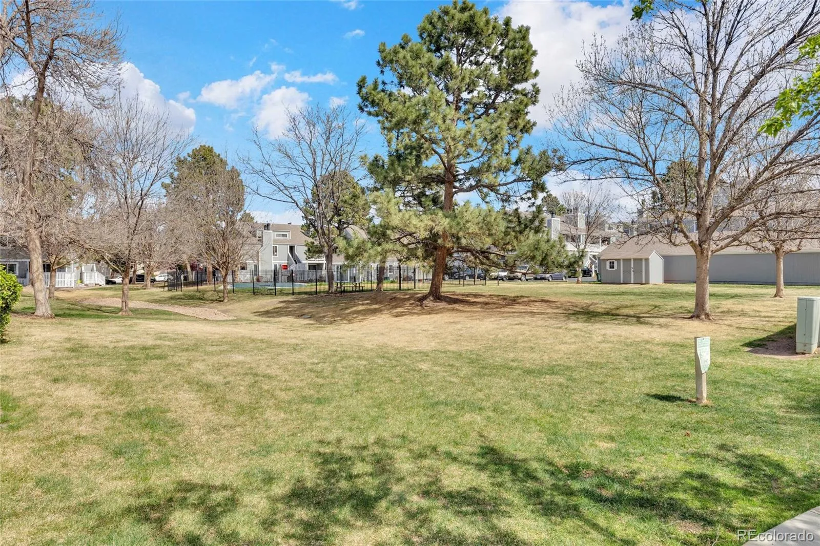 6565 E Arizona Avenue #8 Denver CO 80224 MLS #REC4979013 04012026072038 1600 19
