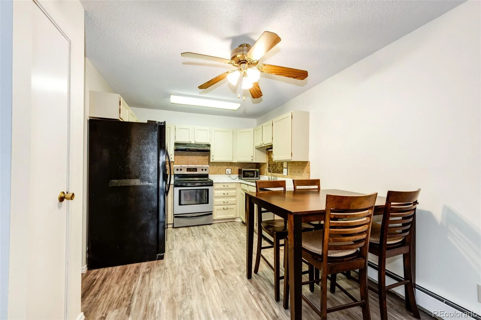3082 S Wheeling Way #105 Aurora CO 80014 MLS #REC4979016 05292026222835 1600 10