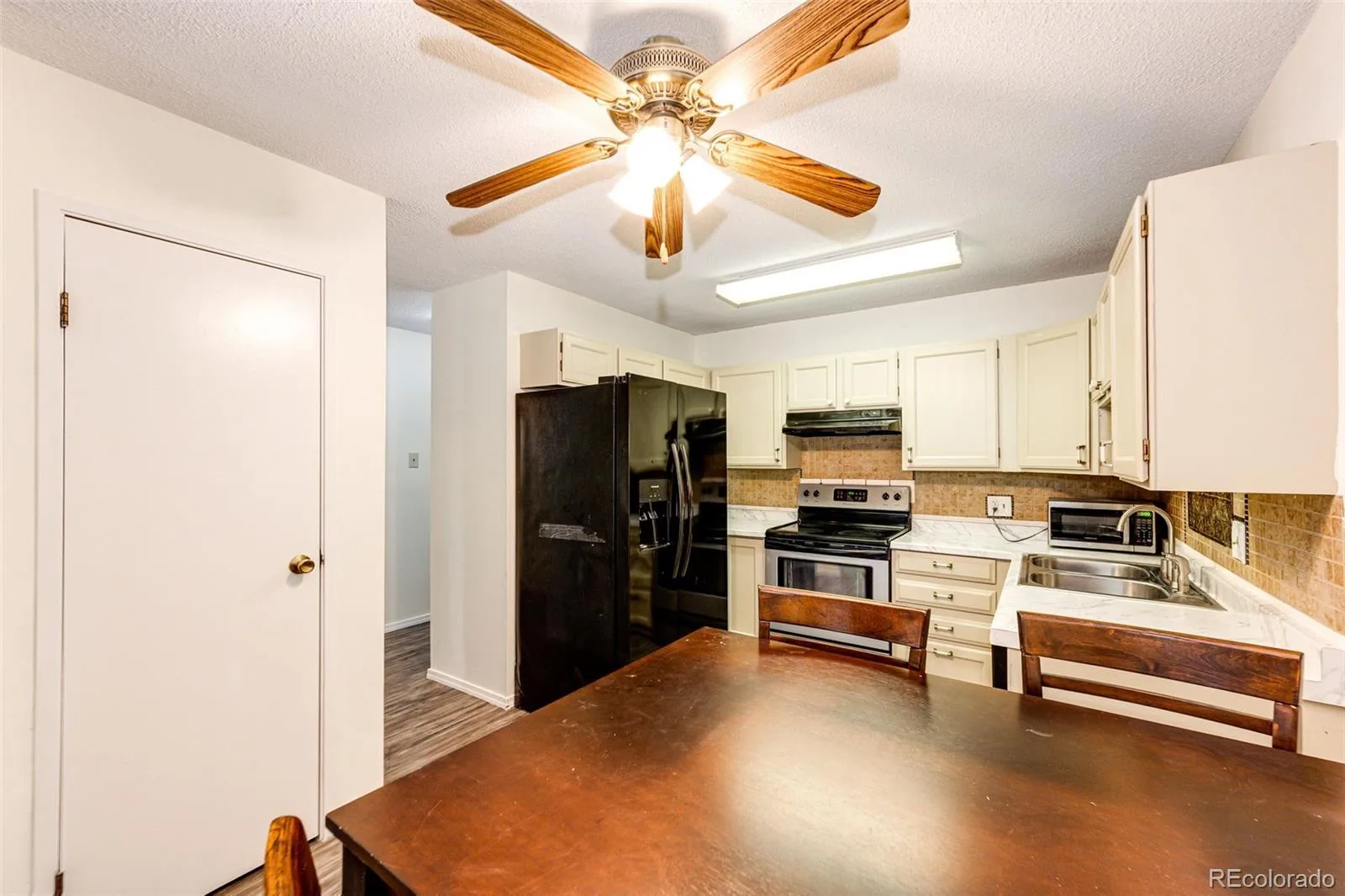 3082 S Wheeling Way #105 Aurora CO 80014 MLS #REC4979016 05292026222835 1600 11