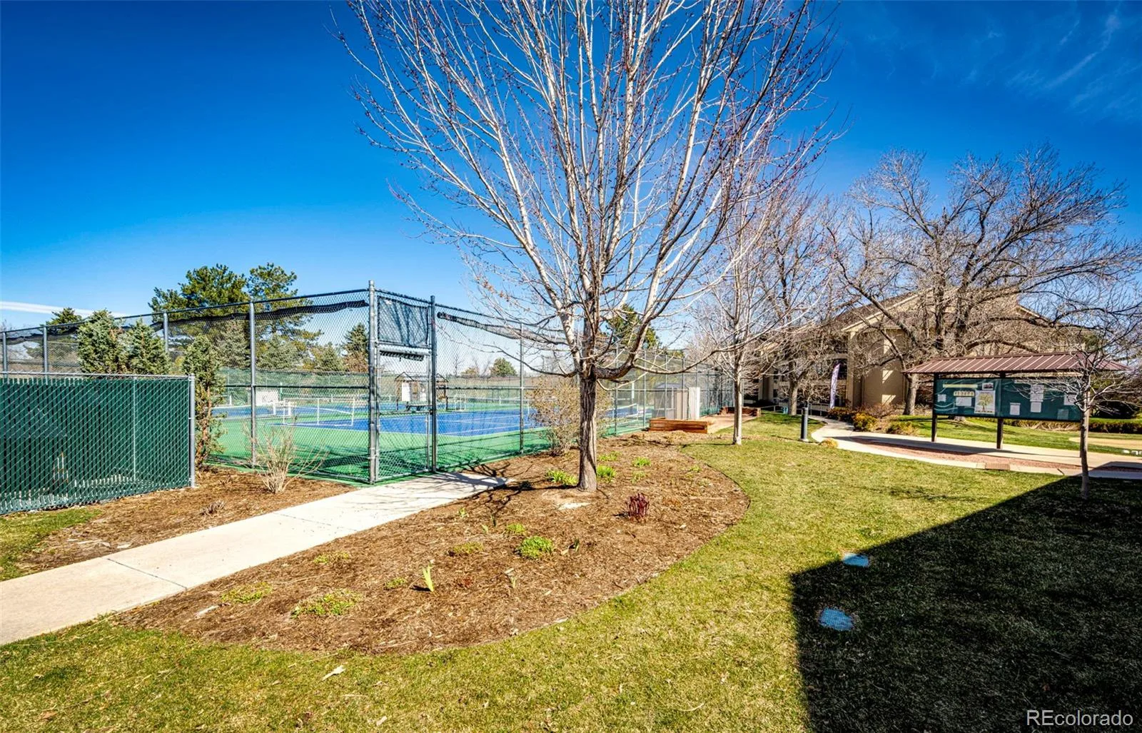 3082 S Wheeling Way #105 Aurora CO 80014 MLS #REC4979016 05292026222835 1600 39