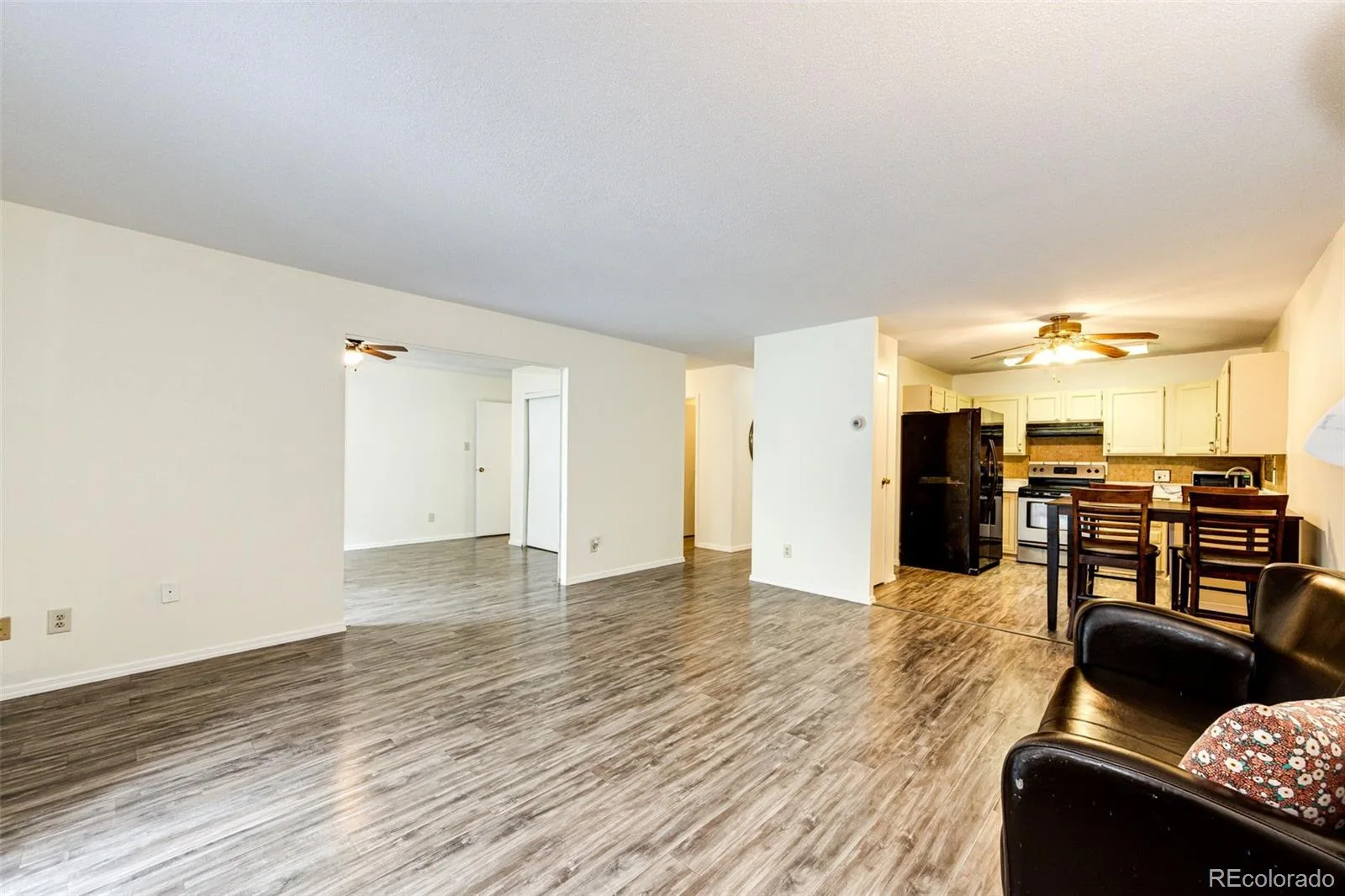 3082 S Wheeling Way #105 Aurora CO 80014 MLS #REC4979016 05292026222835 1600 9