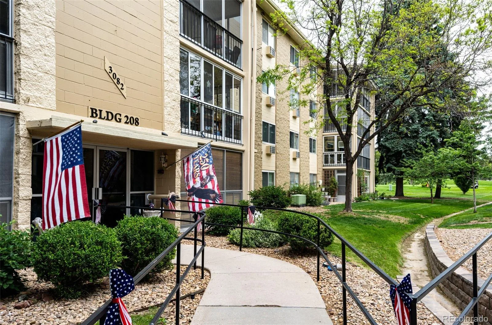 3082 S Wheeling Way #105 Aurora CO 80014 | MLS #REC4979016 09242026183404 1600 1