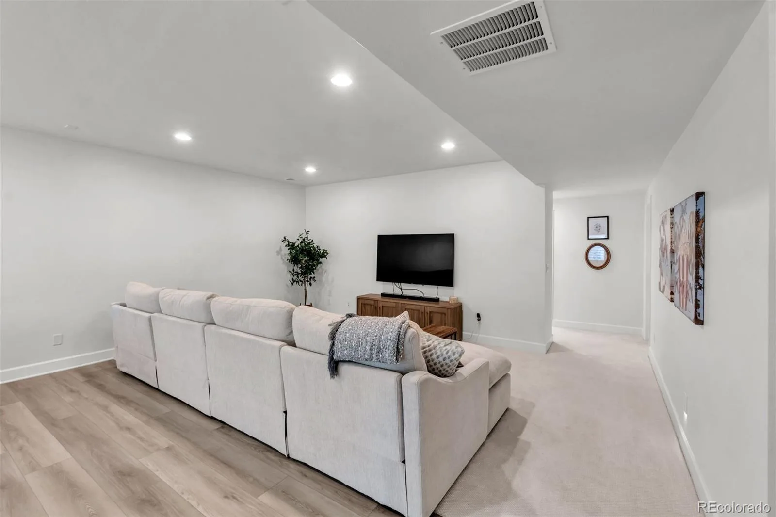 5534 Riverbend Avenue Longmont CO 80504 | MLS #REC4979592 08132026171907 1600 30