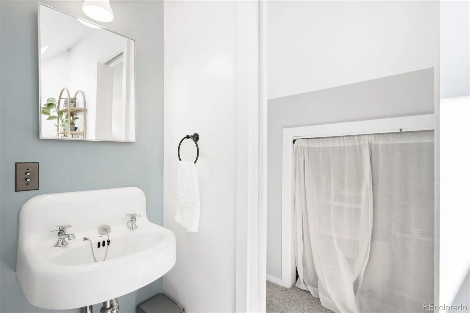 04162026225241 1600 25