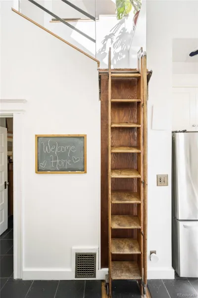 04162026225241 800 14