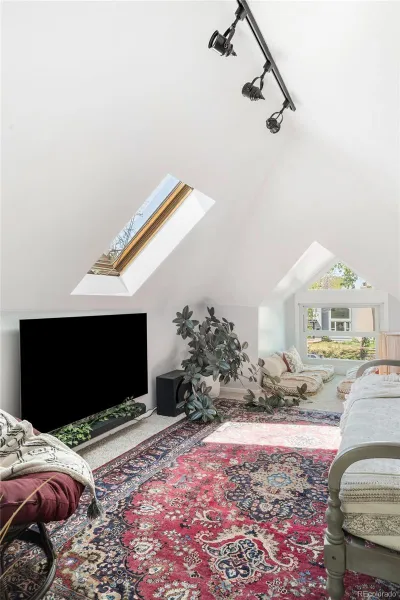 04162026225241 800 26