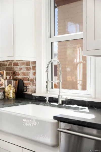 04162026225241 800 32