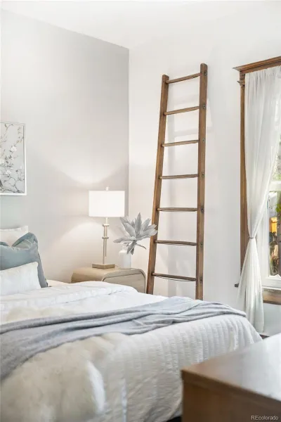 04162026225241 800 34