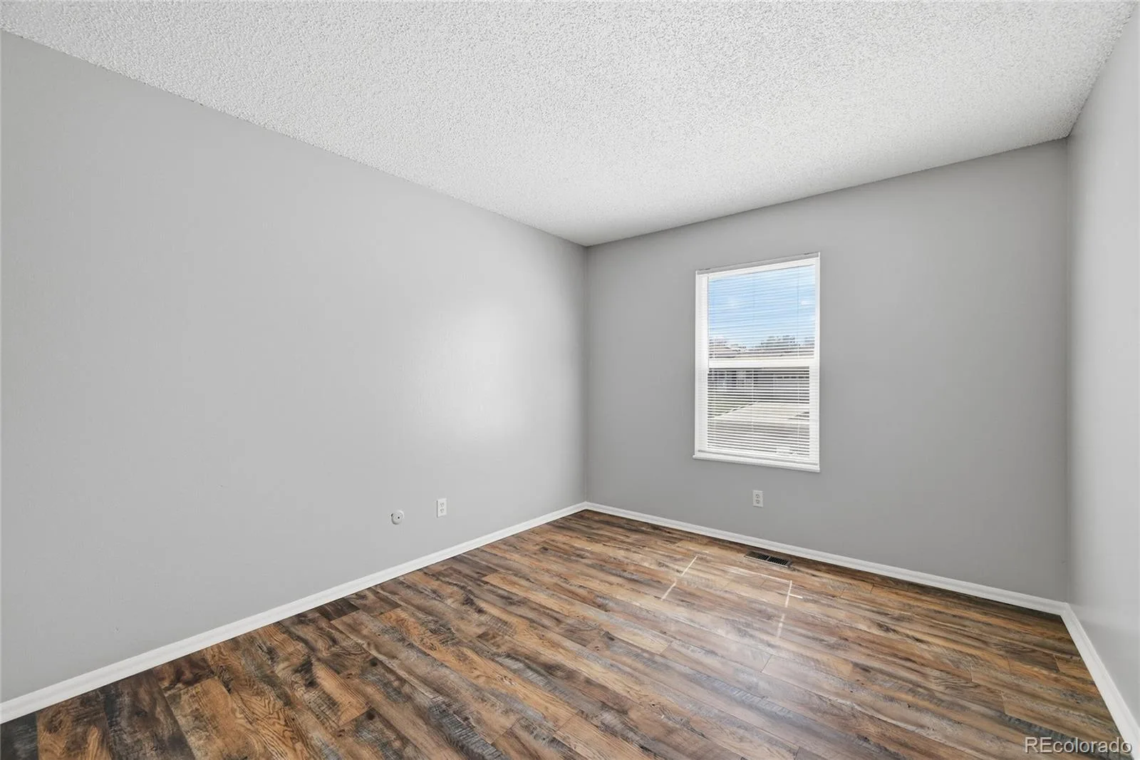 2008 S Idalia Street Aurora CO 80013 | MLS #REC4980668 06202026223821 1600 26