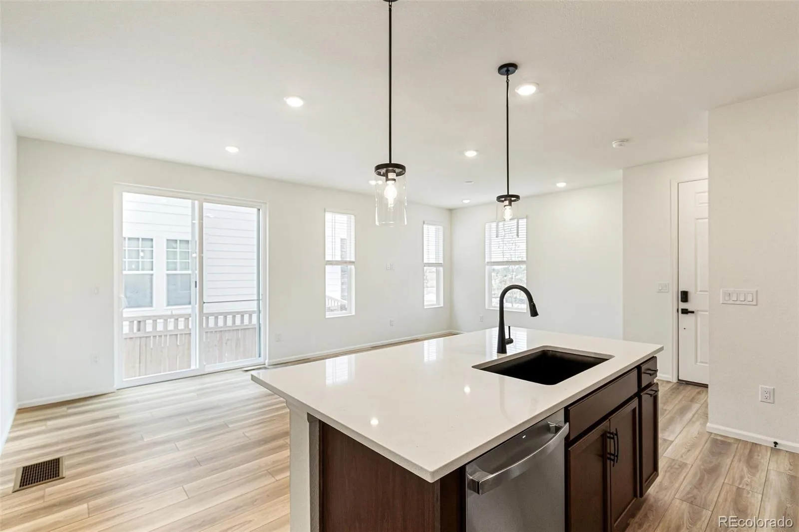 5736 N Jebel Street Aurora CO 80019 | MLS #REC4981211 08132026212607 1600 5