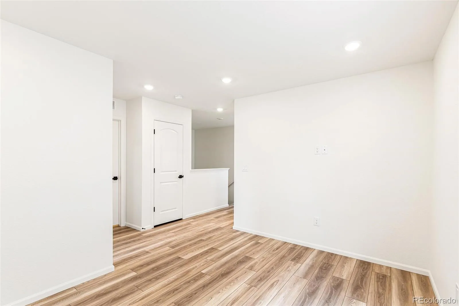 5736 N Jebel Street Aurora CO 80019 | MLS #REC4981211 08132026212607 1600 7
