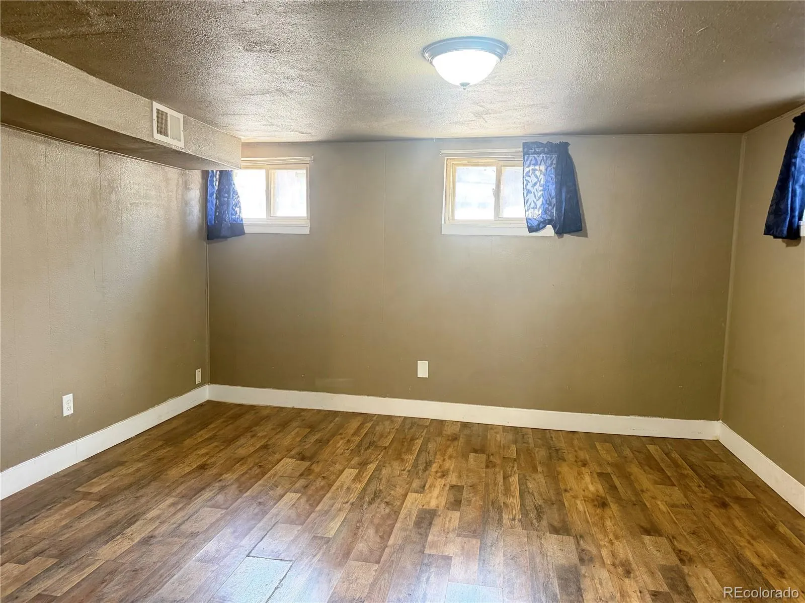 3837 W Bayaud Avenue Denver CO 80219 MLS #REC4982585 05142026181107 1600 11