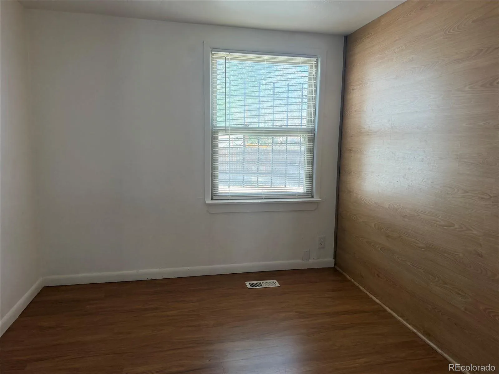 3837 W Bayaud Avenue Denver CO 80219 MLS #REC4982585 05142026181107 1600 6