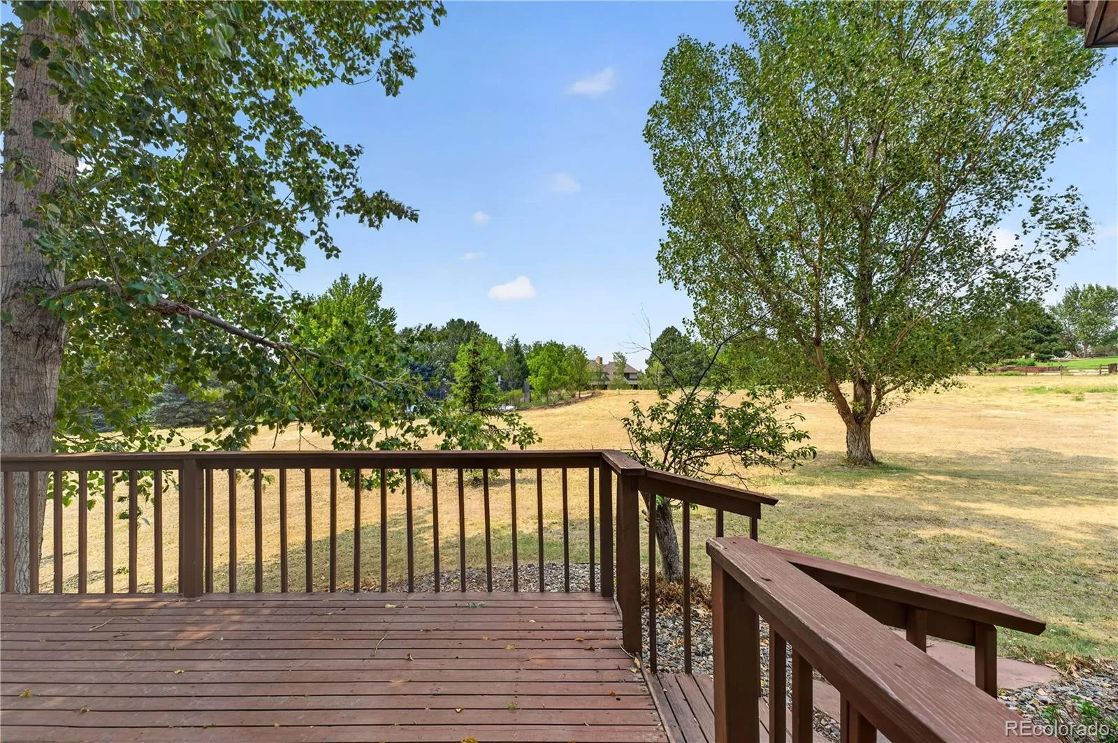 7129 S Chapparal W Circle Aurora CO 80016 | MLS #REC4982615 08072026154915 1600 37