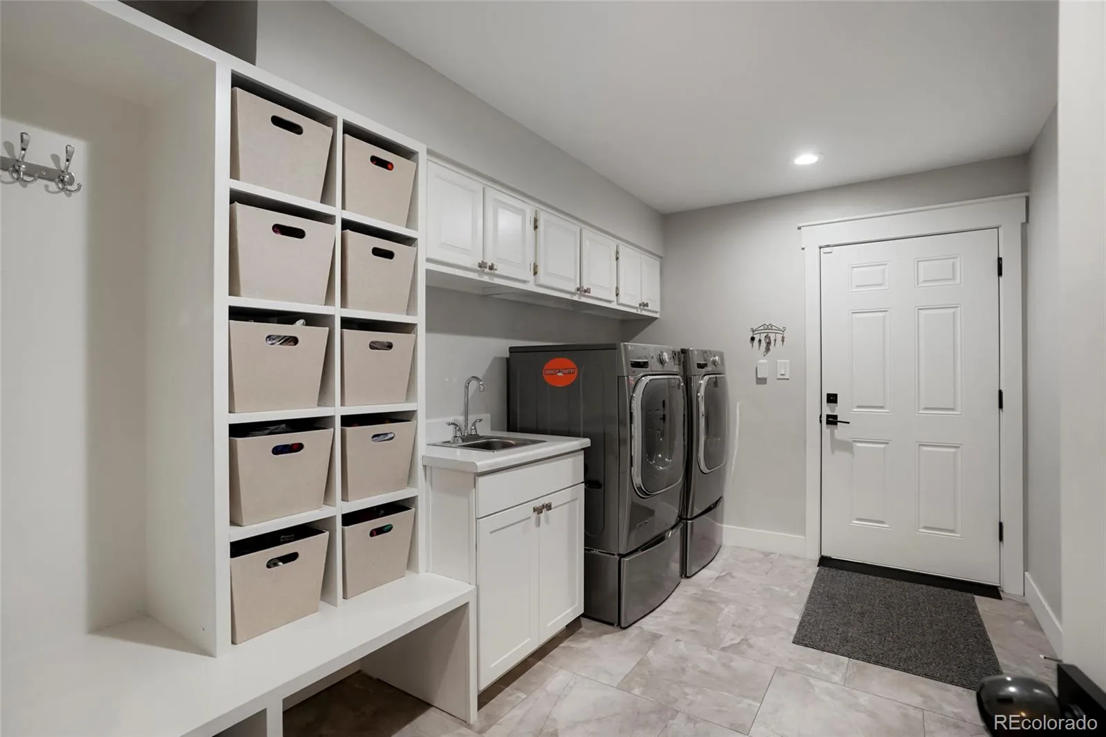 2615 Oak Drive #30 Lakewood CO 80215 | MLS #REC4983350 08022026152338 1600 12