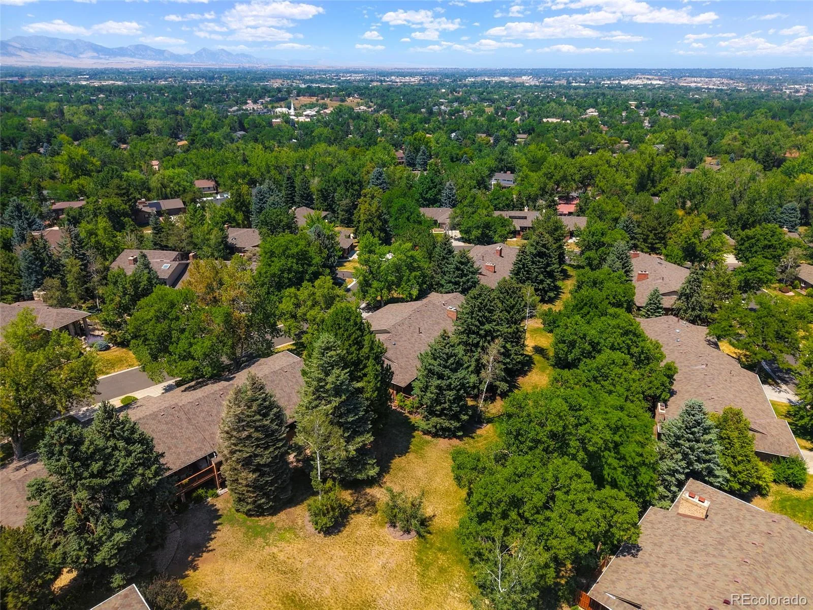 2615 Oak Drive #30 Lakewood CO 80215 | MLS #REC4983350 08022026152338 1600 44