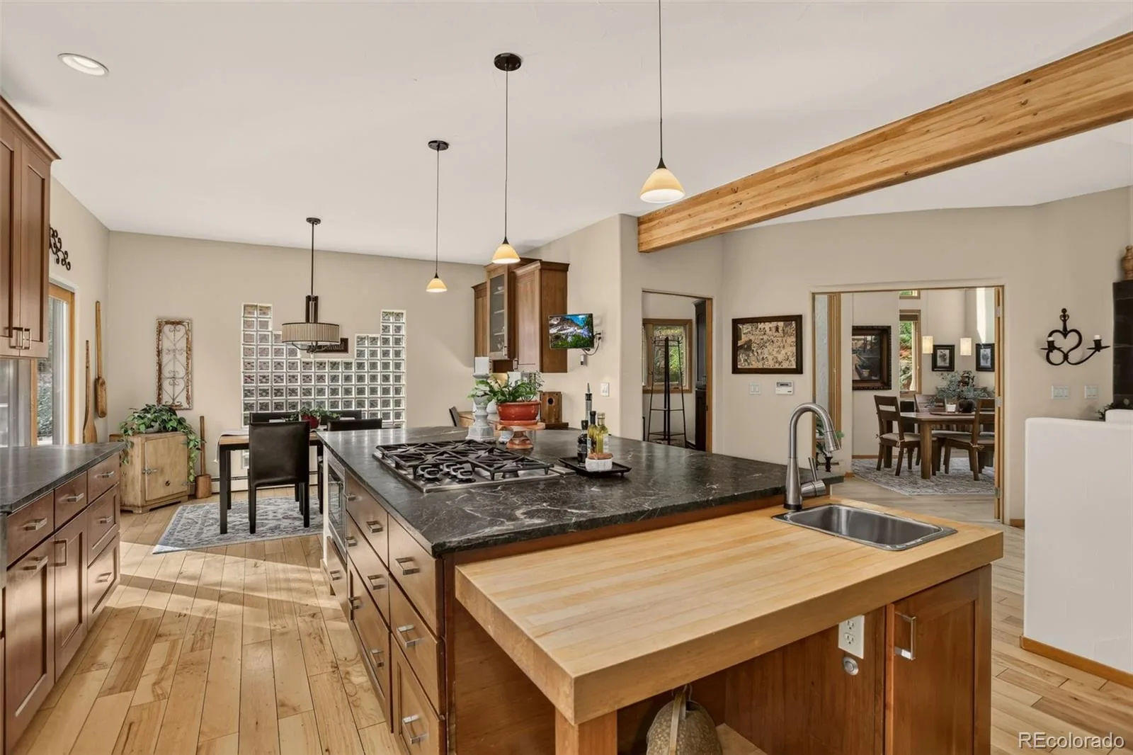 9193 S Buffalo Drive Littleton CO 80127 | MLS #REC4983777 08262026141739 1600 14