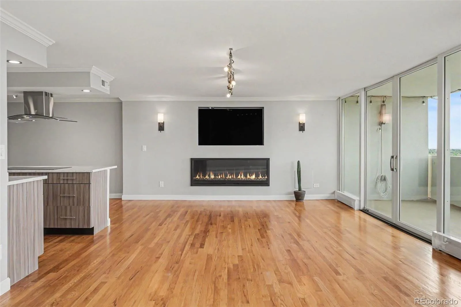 1250 N Humboldt Street #1503 Denver CO 80218 | MLS #REC4984450 09012026211319 1600 10