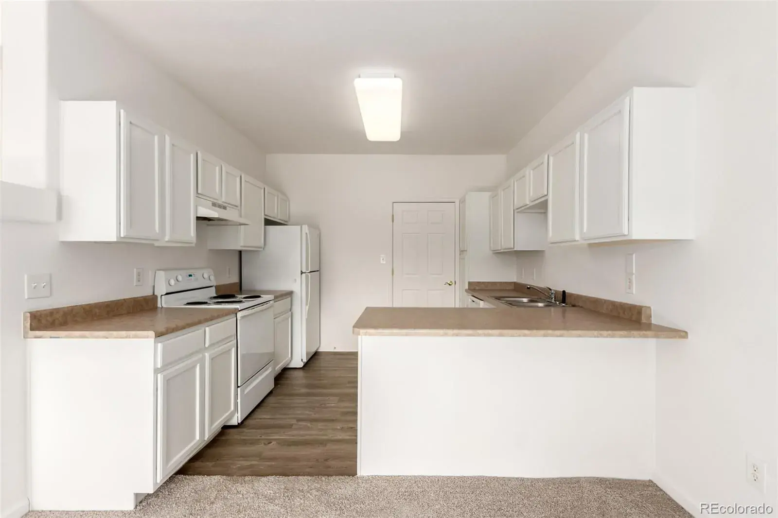 22545 E Ontario Drive #102 Aurora CO 80016 MLS #REC4984626 02192026050849 1600 11