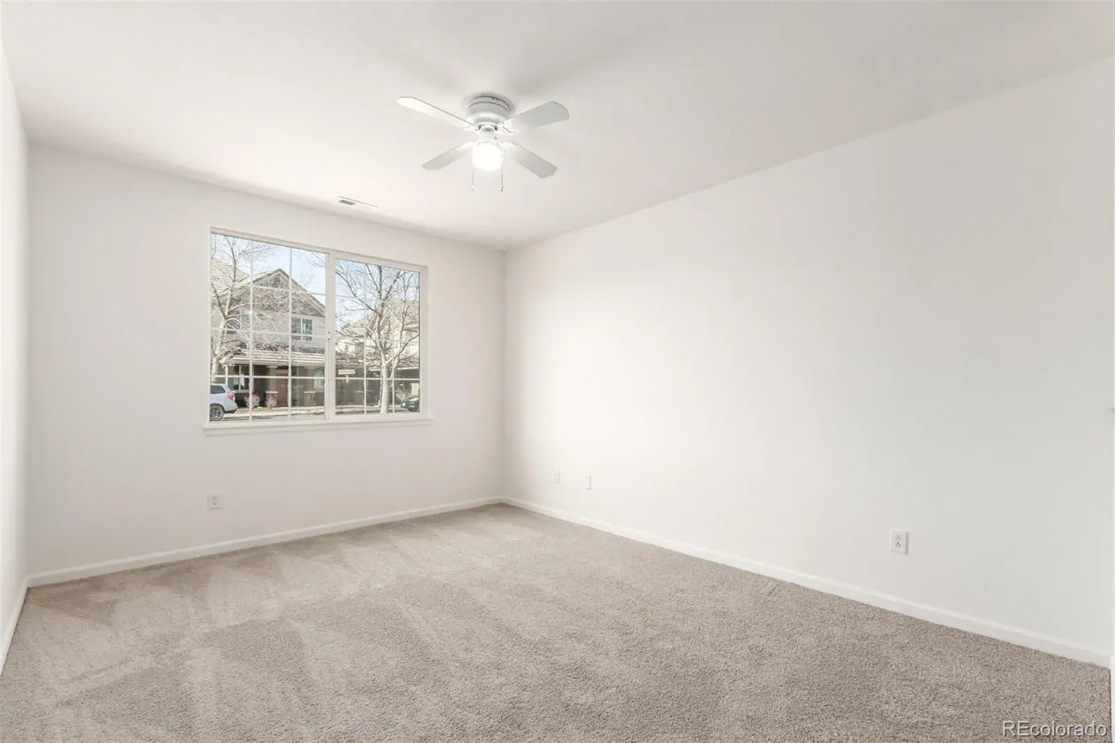 22545 E Ontario Drive #102 Aurora CO 80016 MLS #REC4984626 02192026050849 1600 16