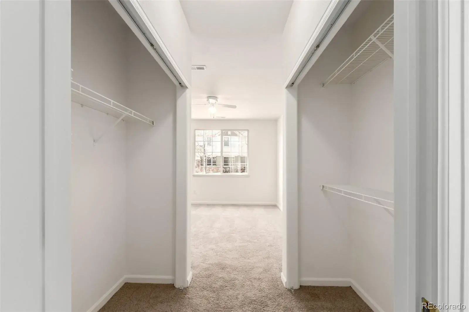 22545 E Ontario Drive #102 Aurora CO 80016 MLS #REC4984626 02192026050849 1600 24