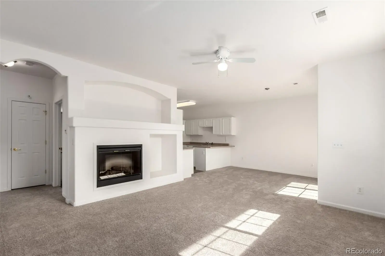 22545 E Ontario Drive #102 Aurora CO 80016 MLS #REC4984626 02192026050849 1600 4