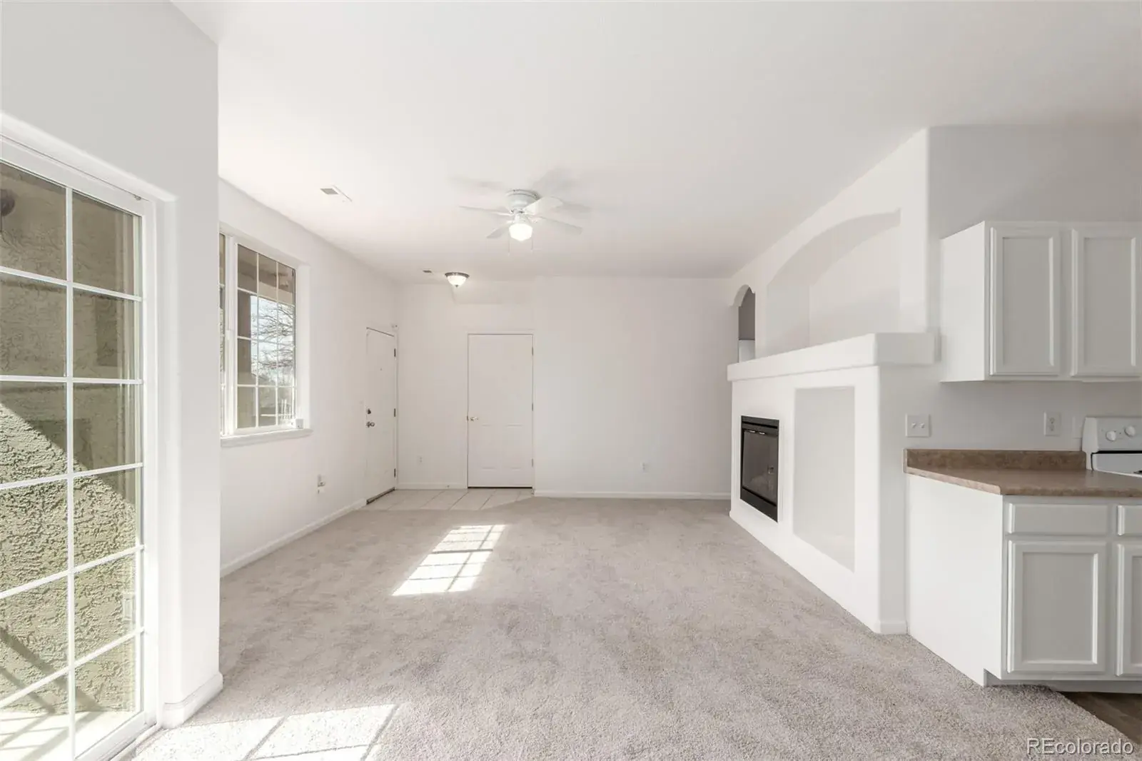22545 E Ontario Drive #102 Aurora CO 80016 MLS #REC4984626 02192026050849 1600 8