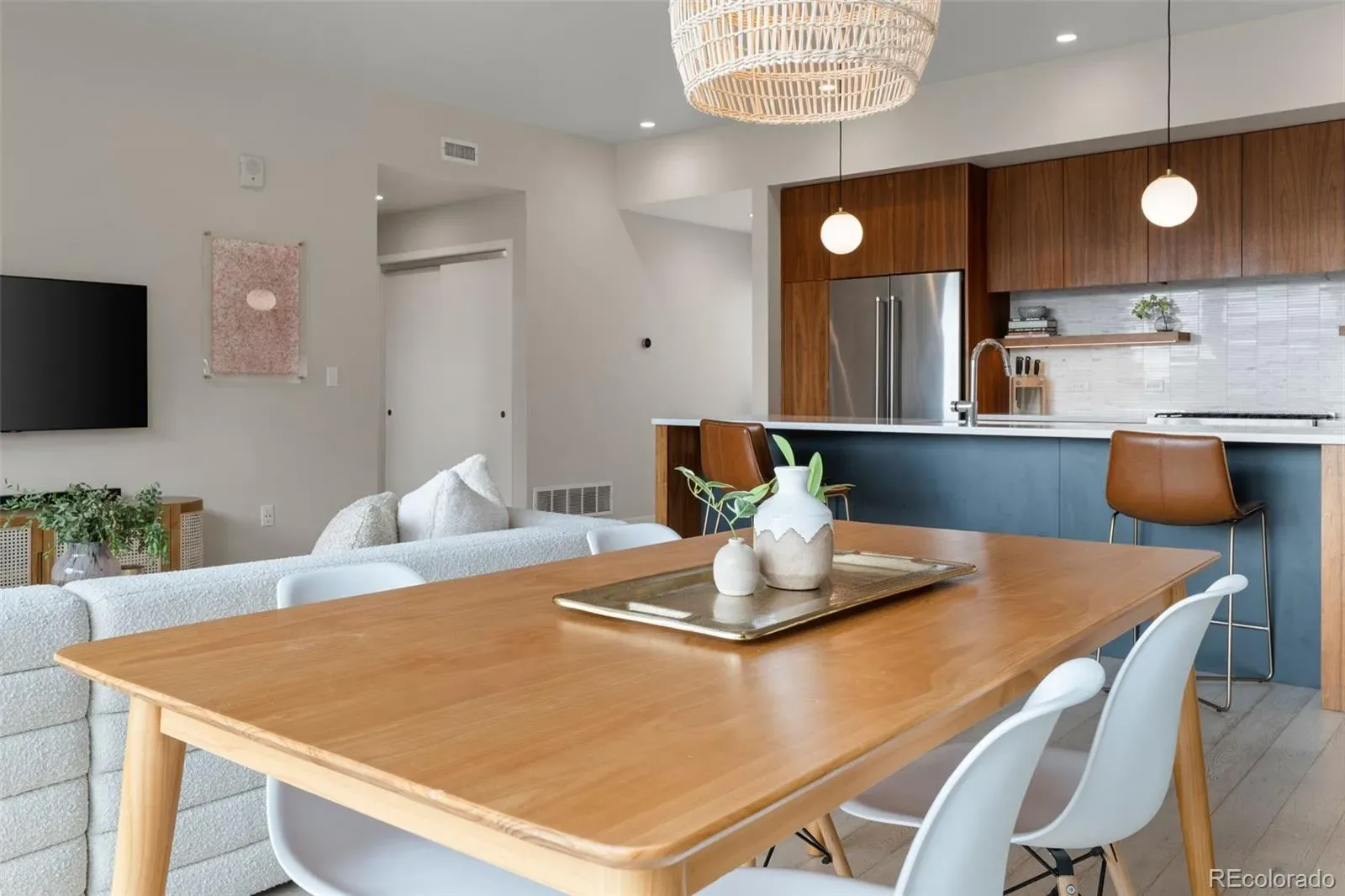 03102026002748 1600 10