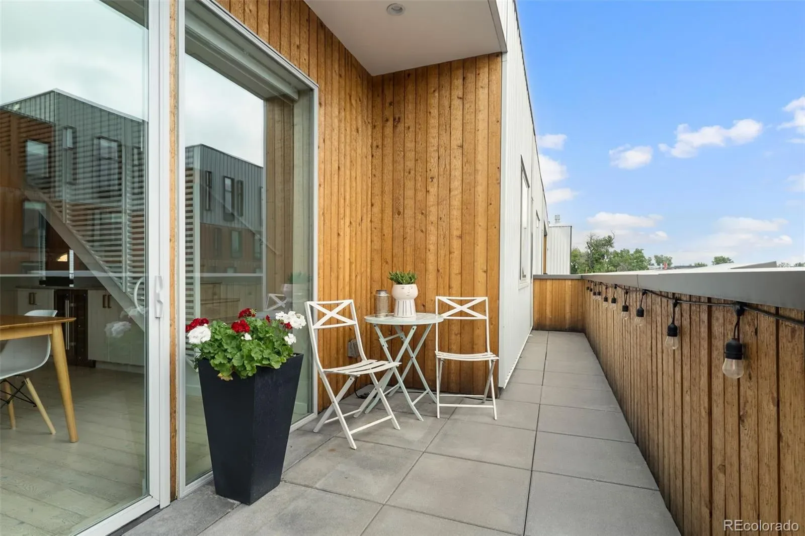 03102026002748 1600 14