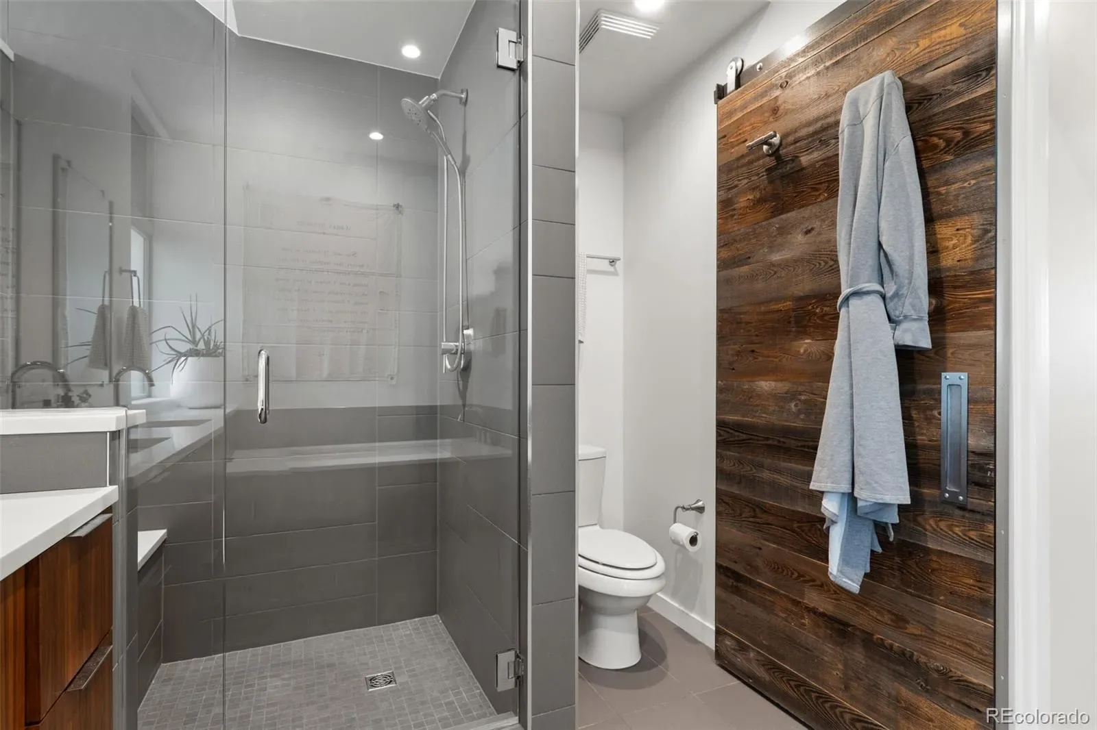 03102026002748 1600 24