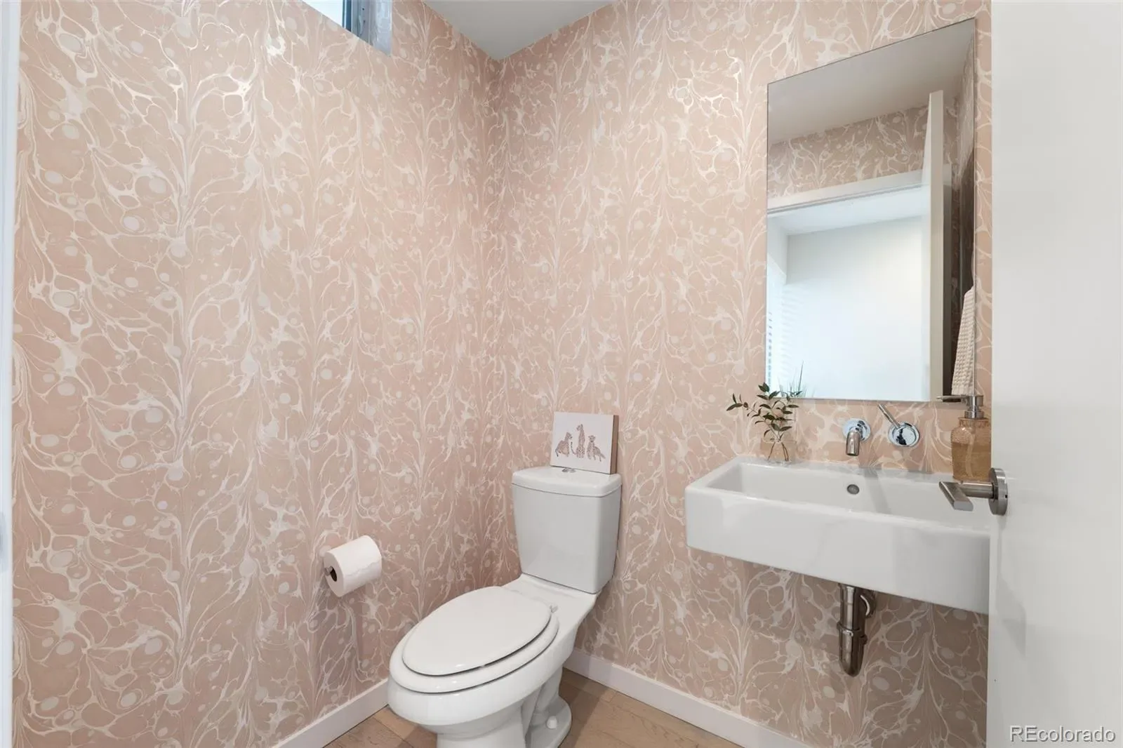 03102026002748 1600 32