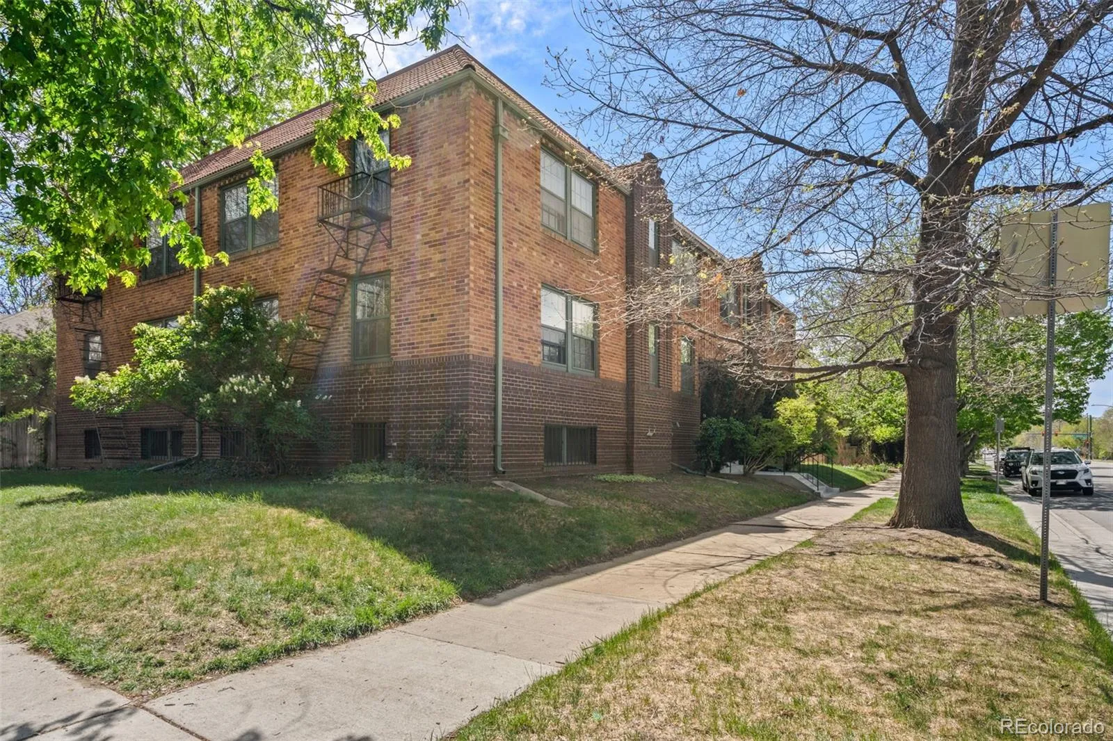 3850 E 17th Avenue #5 Denver CO 80206 MLS #REC4989250 05152026195711 1600 19