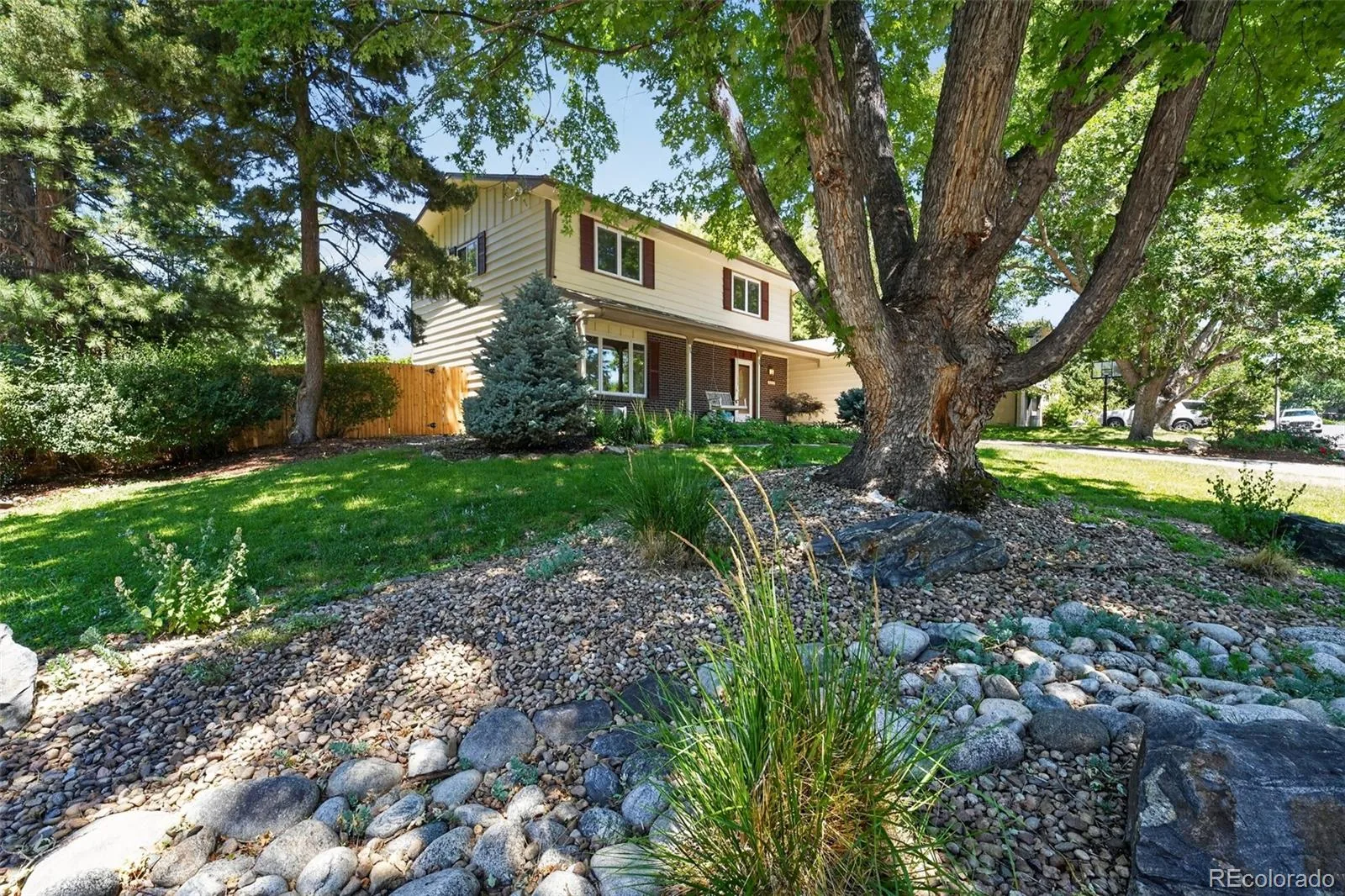 8047 W Harvard Drive Denver CO 80227 | MLS #REC4989291 08262026154756 1600 1