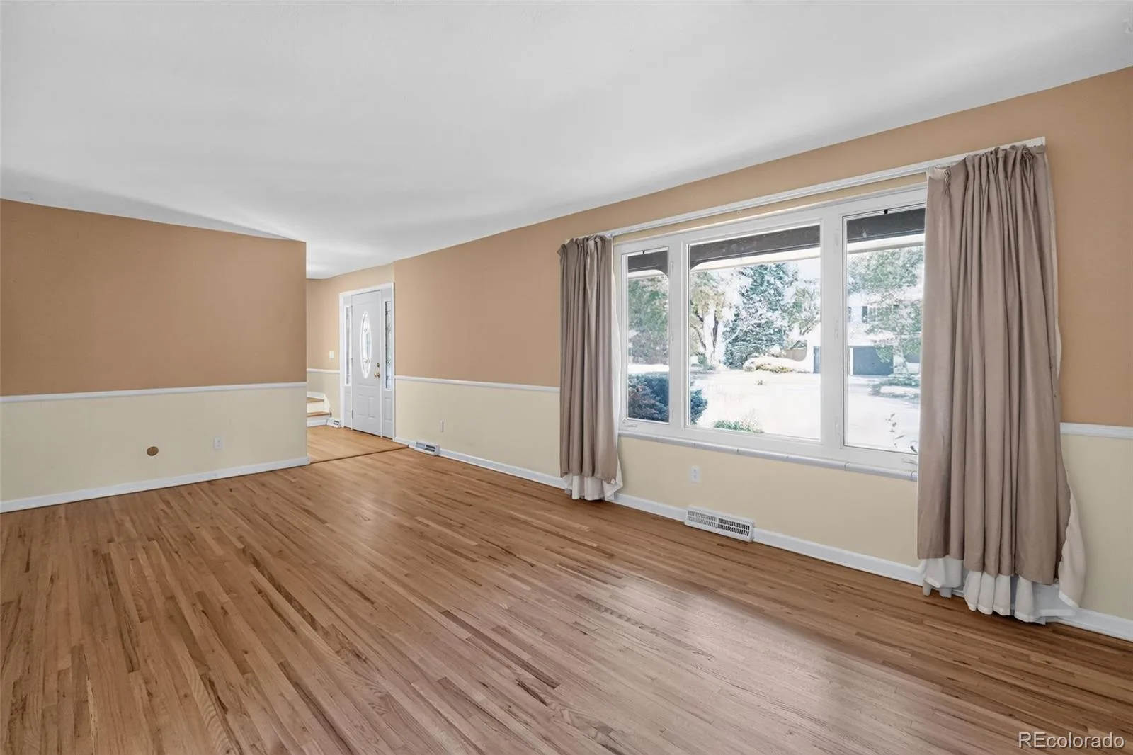8047 W Harvard Drive Denver CO 80227 | MLS #REC4989291 08262026154756 1600 10