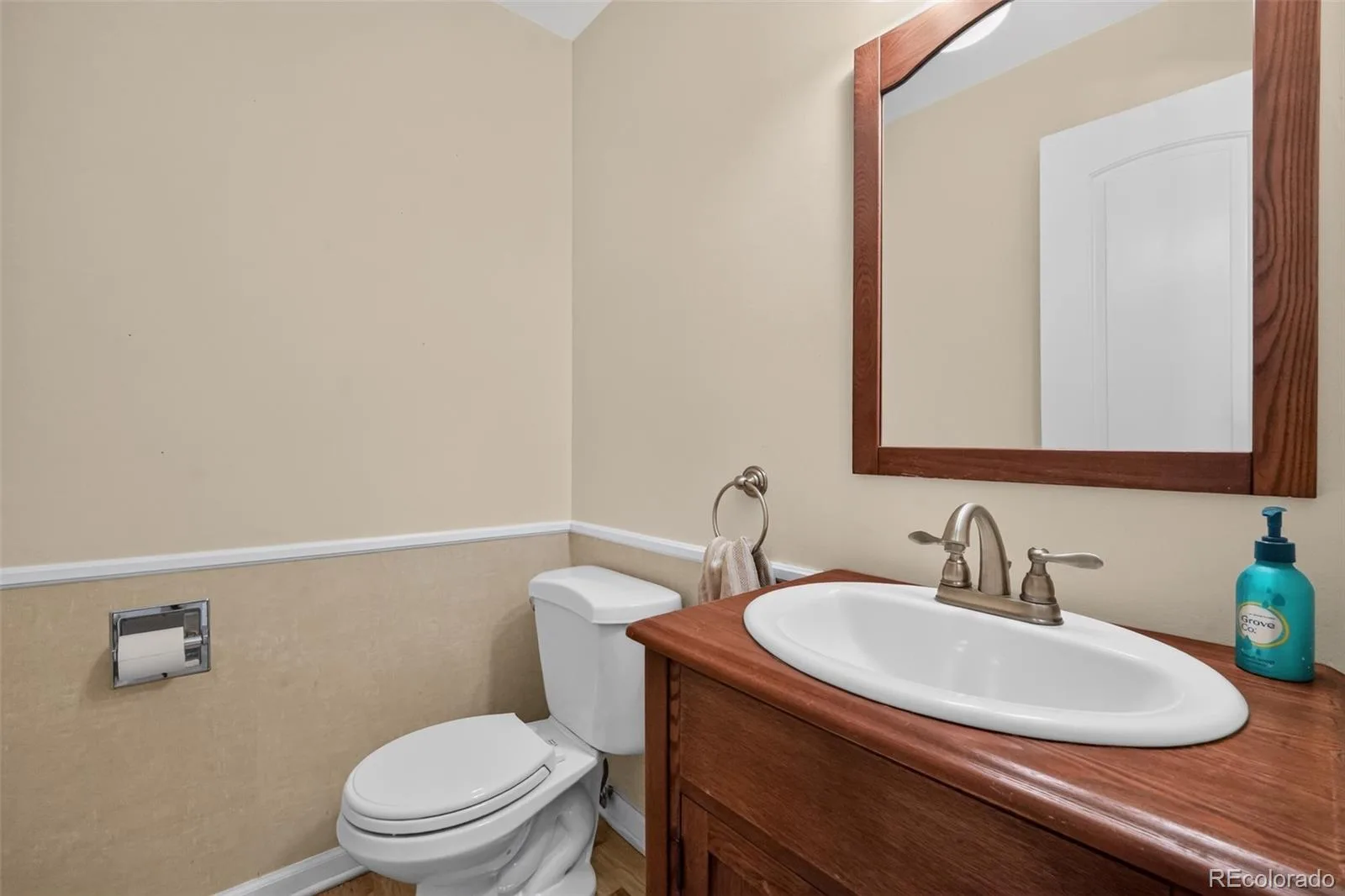 8047 W Harvard Drive Denver CO 80227 | MLS #REC4989291 08262026154756 1600 24