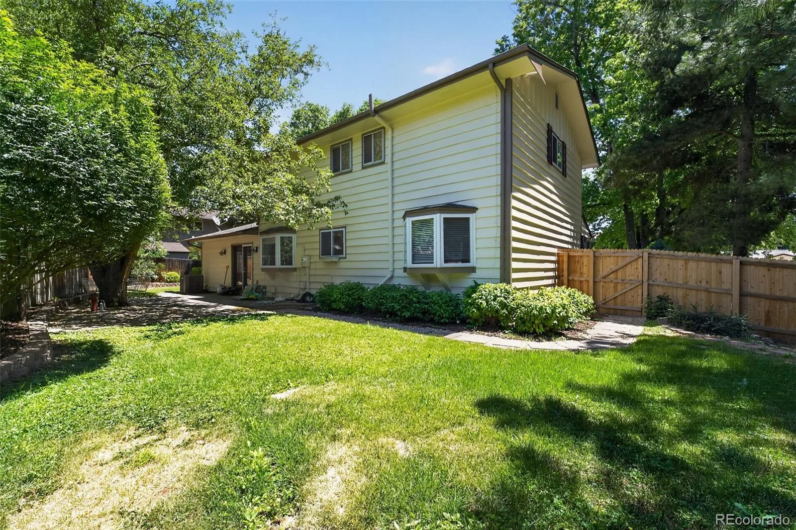 8047 W Harvard Drive Denver CO 80227 | MLS #REC4989291 08262026154756 1600 31