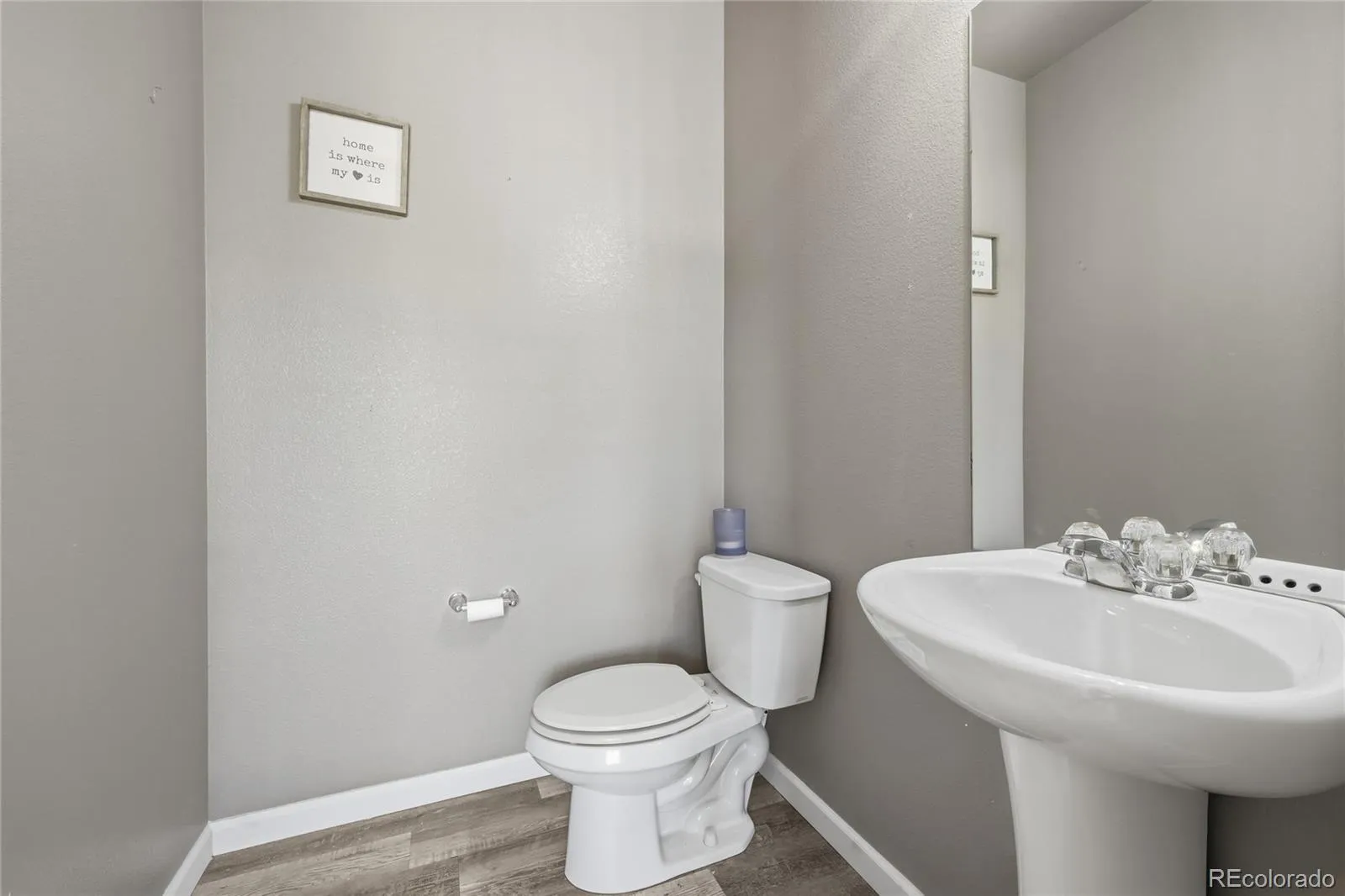 18261 E 47th Drive Denver CO 80249 MLS #REC4990633 05122026190447 1600 4
