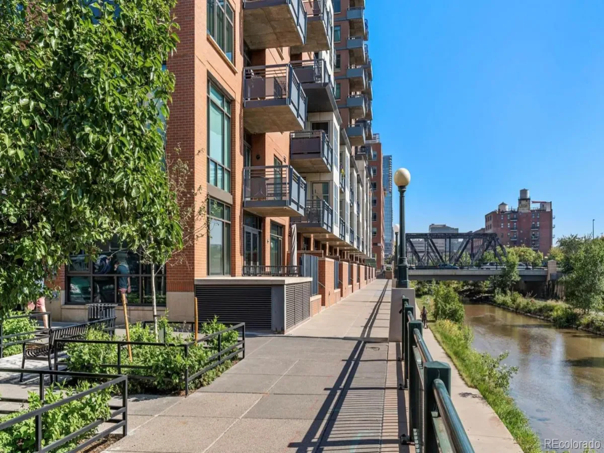 03192026165013 1200 32