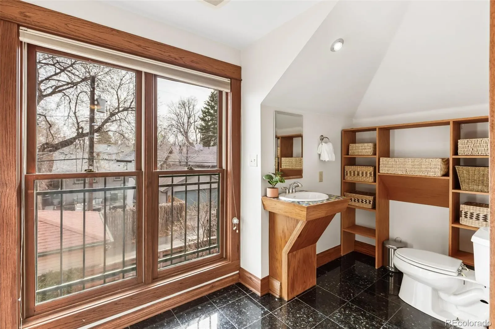 03142026012046 1600 24