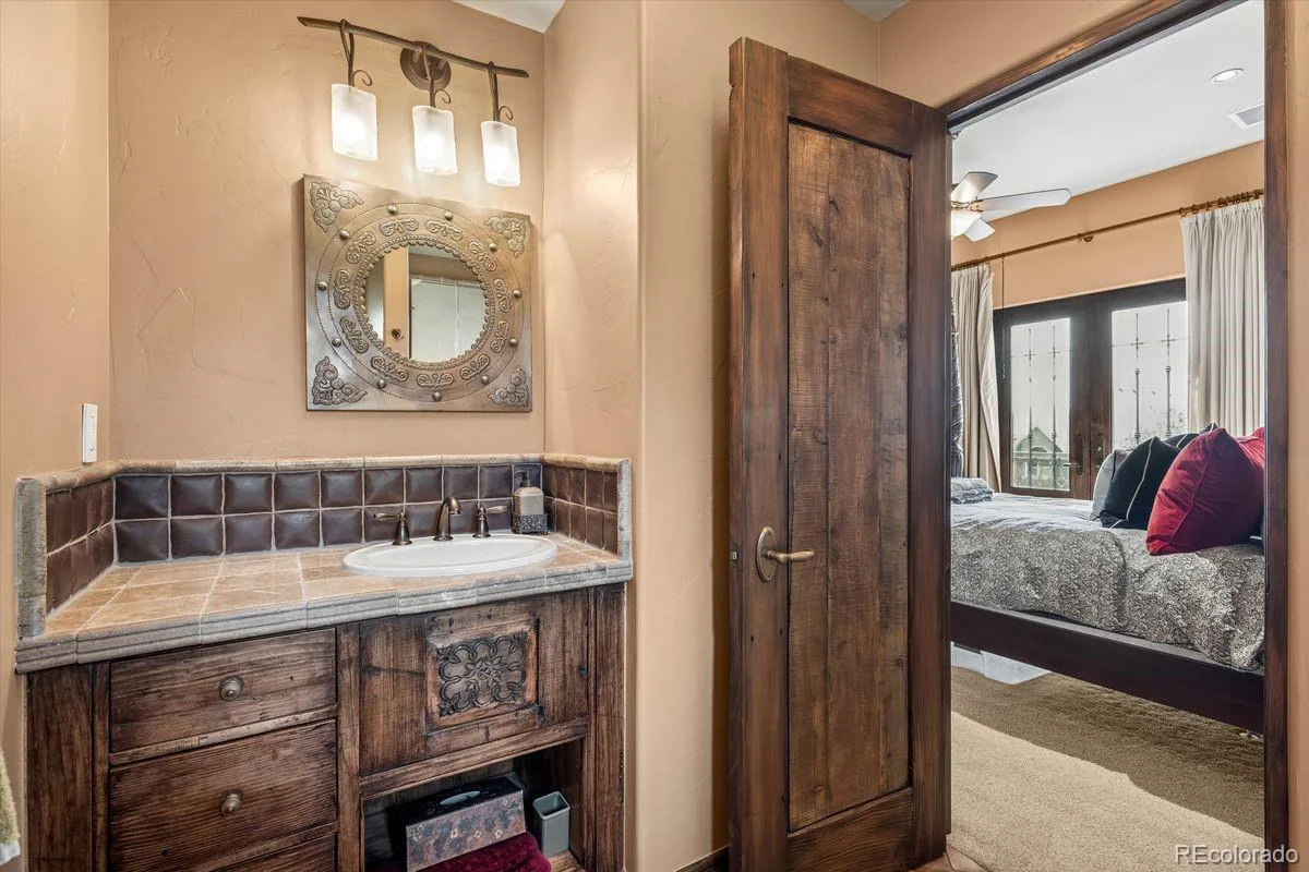 2550 S Columbine Street Denver CO 80210 MLS #REC4993614 07142026180341 1200 34