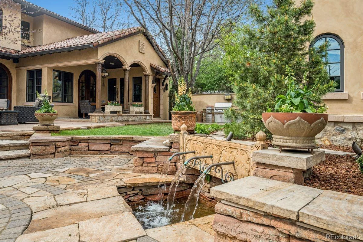 2550 S Columbine Street Denver CO 80210 MLS #REC4993614 07142026180341 1200 44