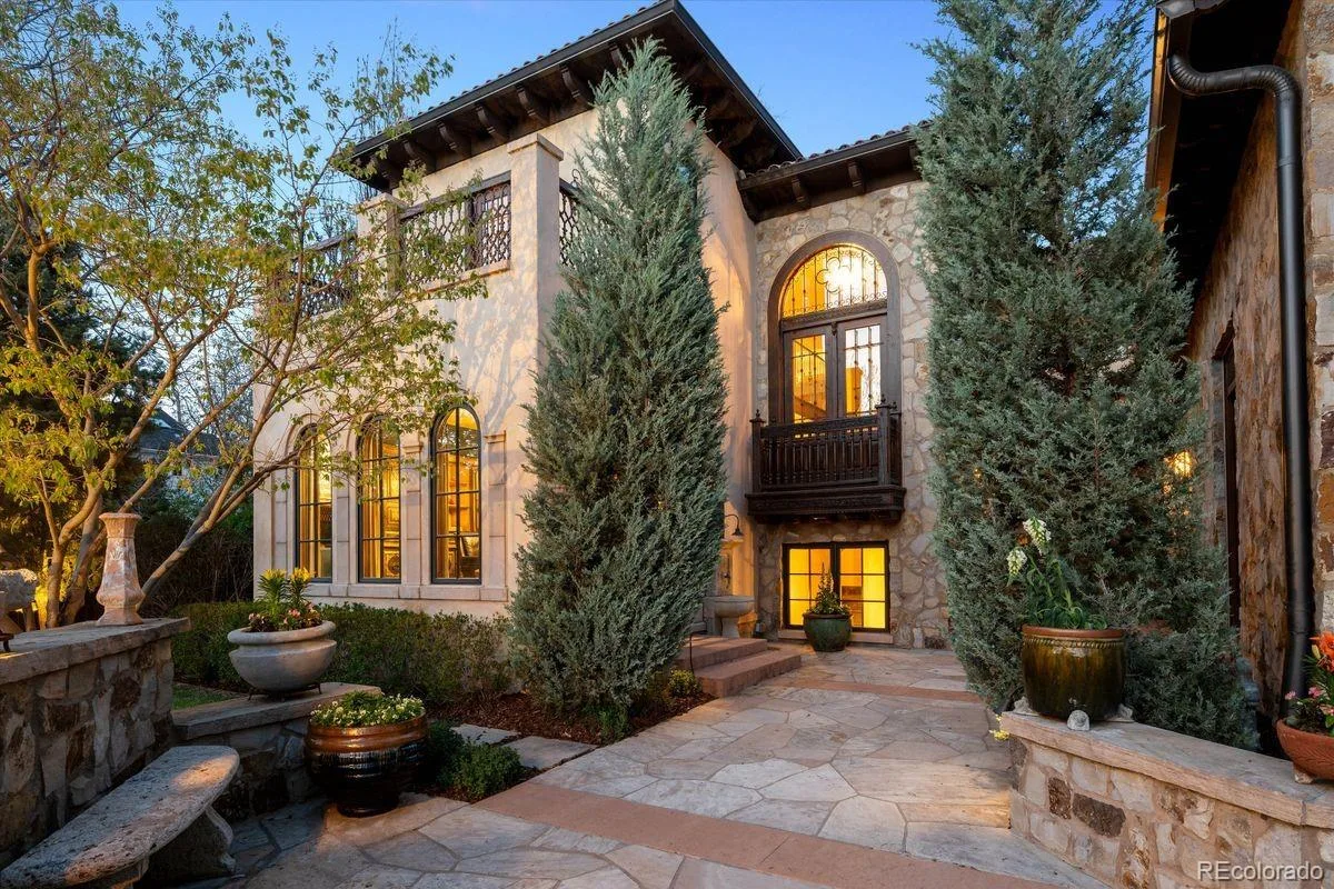 2550 S Columbine Street Denver CO 80210 MLS #REC4993614 07142026180341 1200 48